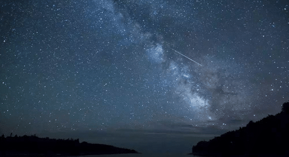 星空之下永遠有路